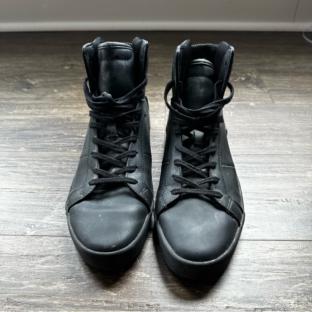 Men's Black High-Top Sneakers